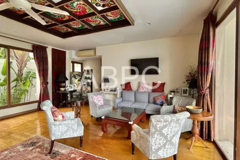 Casa de 4 dormitorios en Pattaya, Tailandia № 211712 - foto 8