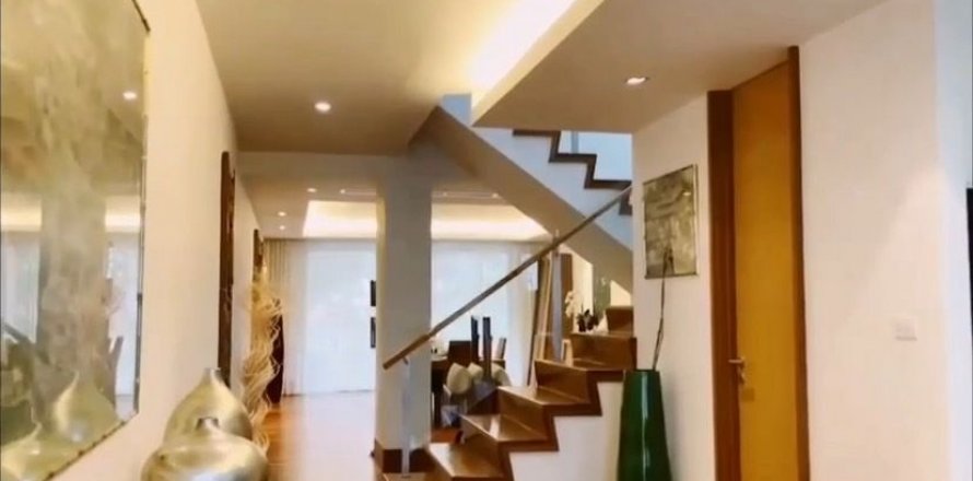 Penthouse in Phuket, Thailand 4 bedrooms № 141583