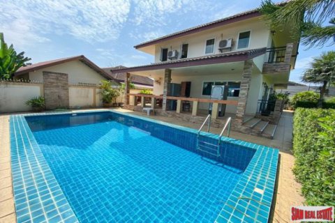 Villa à Pattaya, Thaïlande 4 chambres № 194216