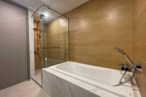 Studio dans le Condo à Watthana, Bangkok, Thaïlande  № 162052 - photo 5