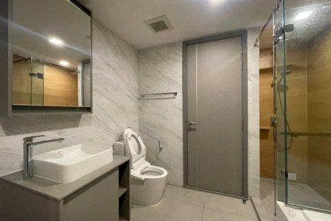 Studio dans le Condo à Watthana, Bangkok, Thaïlande  № 162052 - photo 7