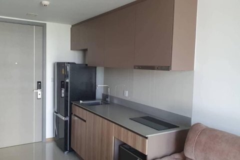 Studio dans le Condo à Watthana, Bangkok, Thaïlande  № 162052 - photo 2