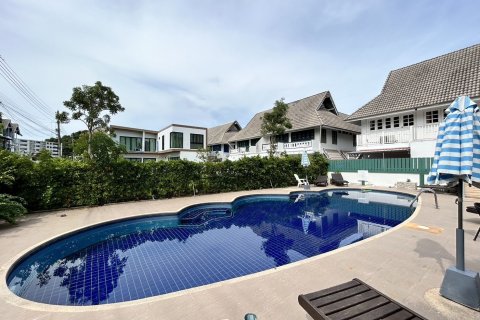 Townhouse in Hua Hin, Thailand 4 bedrooms № 162053 - photo 16