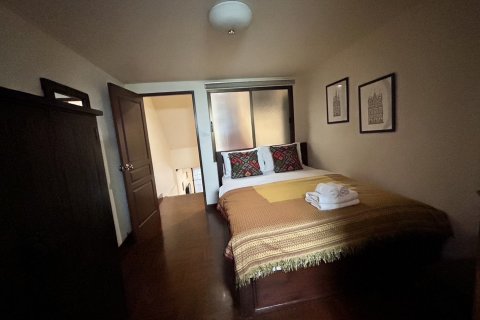 Townhouse in Hua Hin, Thailand 4 bedrooms № 162053 - photo 15