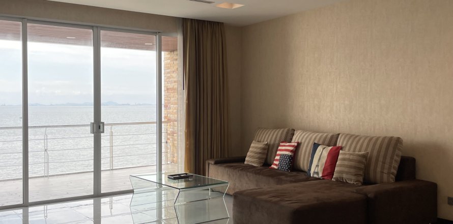 Condo in Pattaya, Thailand, 2 bedrooms  № 148428