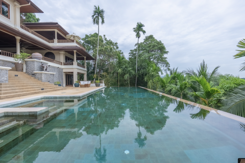 Villa in Phuket, Thailand 5 bedrooms № 145738 - photo 2