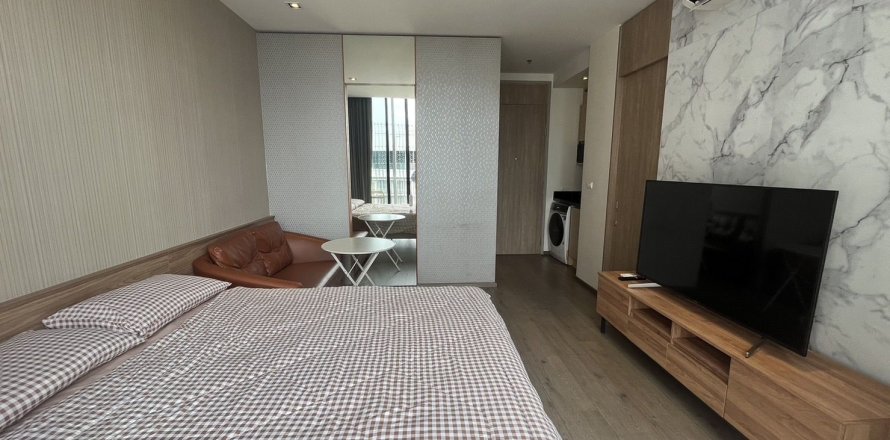 Studio dans le Condo à Khlong Toei, Bangkok, Thaïlande  № 148148