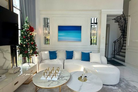 House in Watthana, Bangkok, Thailand 3 bedrooms № 173450 - photo 3