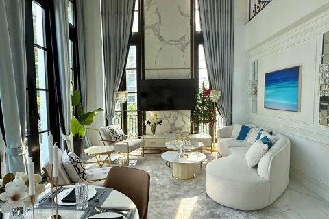 House in Watthana, Bangkok, Thailand 3 bedrooms № 173450 - photo 2