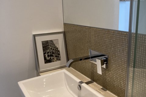 Студия в кондо в Клонг Тоэй, Бангкок, Таиланд № 173453 - фото 10