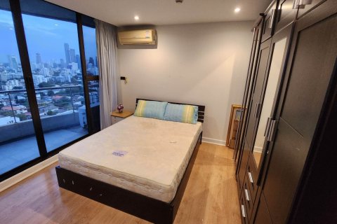 Condo in Watthana, Bangkok, Thailand, 3 bedrooms № 160679 - photo 3