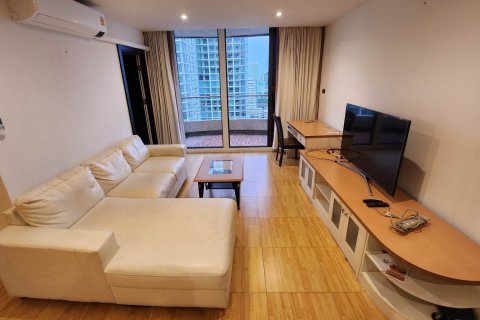 Condo in Watthana, Bangkok, Thailand, 3 bedrooms № 160679 - photo 2