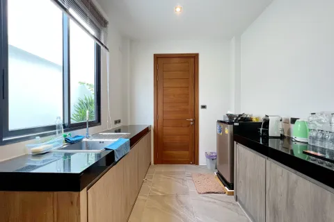 Villa in Phuket, Thailand 4 bedrooms № 160675 - photo 10