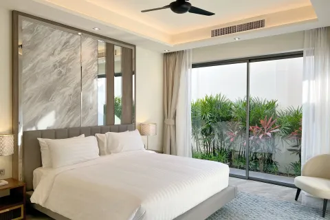 Villa in Phuket, Thailand 4 bedrooms № 160675 - photo 20