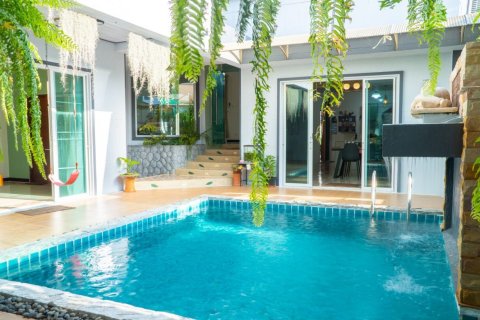 Villa in Phuket, Thailand 4 bedrooms № 160681 - photo 19
