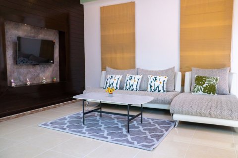 Villa in Phuket, Thailand 4 bedrooms № 160681 - photo 9