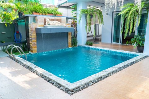 Villa in Phuket, Thailand 4 bedrooms № 160681 - photo 15