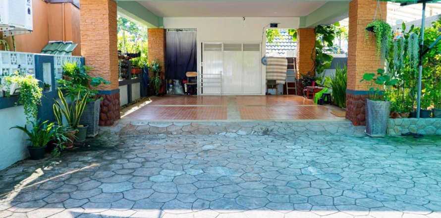 Villa in Phuket, Thailand 4 bedrooms № 160681