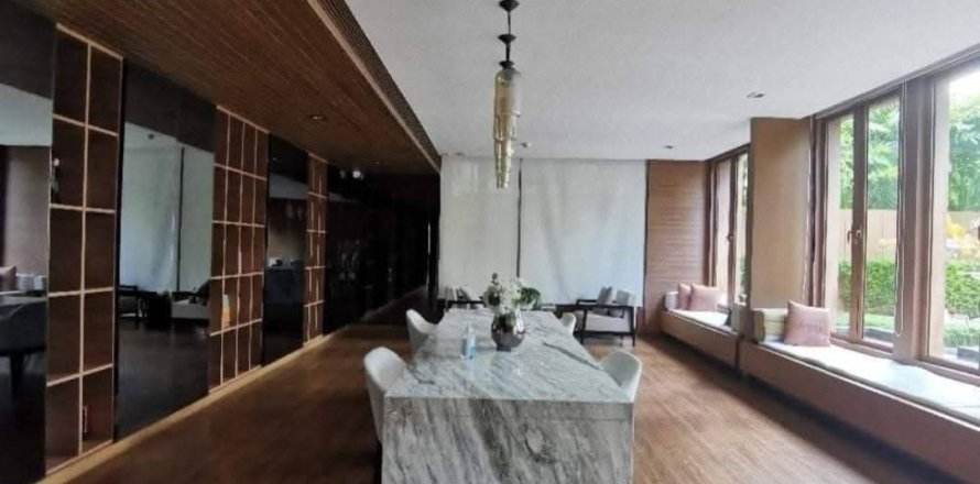 Студия в кондо в Ваттхане, Бангкок, Таиланд № 160676