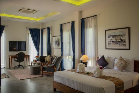 Villa in Phuket, Thailand 4 bedrooms № 160677 - photo 13