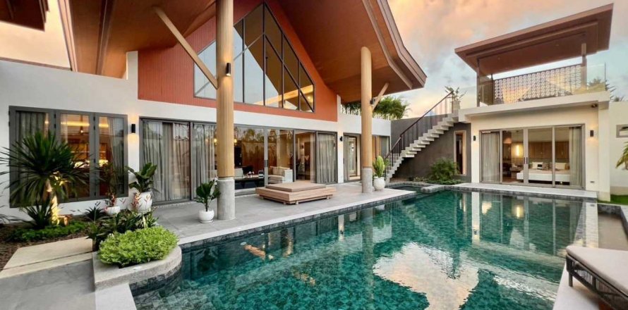 House in Bang Tao, Thailand 4 bedrooms № 67733