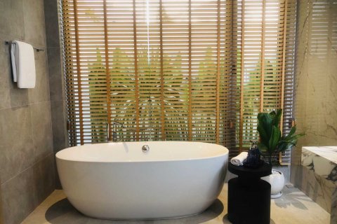 House in Bang Tao, Thailand 4 bedrooms № 67733 - photo 16