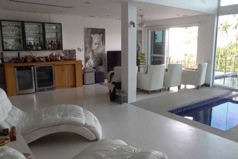Villa in Ko Samui, Thailand 3 bedrooms № 137712 - photo 3