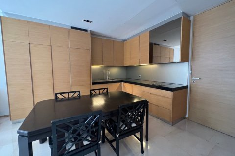 Studio dans le Condo à Bang Rak, Bangkok, Thaïlande  № 171174 - photo 4