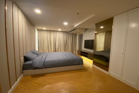 Condo in Watthana, Bangkok, Thailand, 6 bedrooms № 200913 - photo 16
