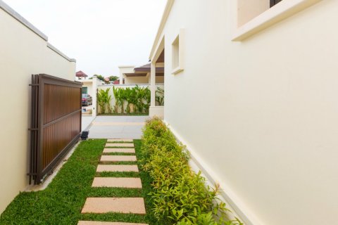 Villa auf Nai Harn Beach, Thailand 3 Schlafzimmer № 223192 - Foto 29