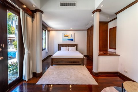 Villa in Phuket, Thailand 5 bedrooms № 164065 - photo 11