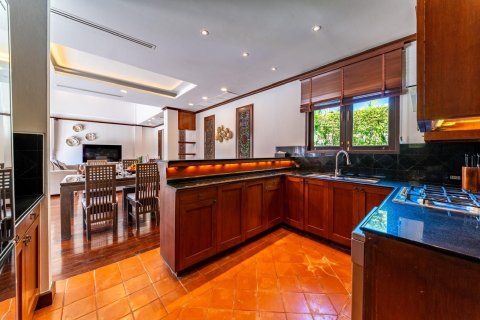 Villa in Phuket, Thailand 5 bedrooms № 164065 - photo 21