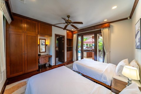 Villa in Phuket, Thailand 5 bedrooms № 164065 - photo 23