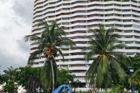 Studio dans le Condo à Pattaya, Thaïlande  № 164068 - photo 4