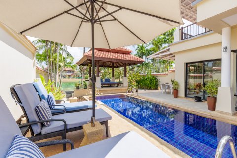 Villa in Phuket, Thailand 4 bedrooms № 164067 - photo 2