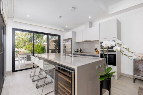 Villa in Phuket, Thailand 4 bedrooms № 164067 - photo 8