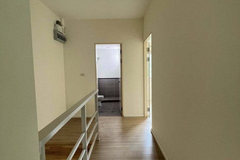 Townhouse in Prawet, Bangkok, Thailand 3 bedrooms № 147879 - photo 7