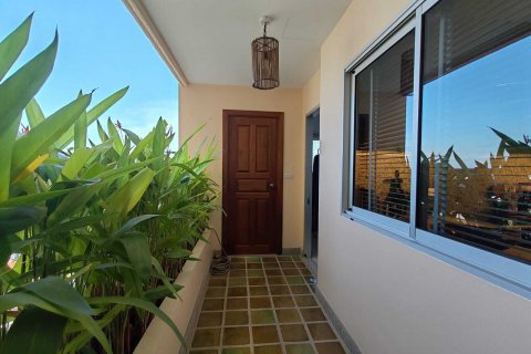 Кондоминиум с 3 спальнями в Чиангмае, Таиланд № 136459 - фото 27