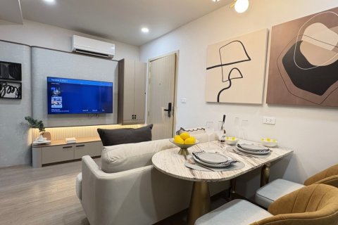 Eigentumswohnung in Bangkok, Thailand, 1 Schlafzimmer № 222369 - Foto 2