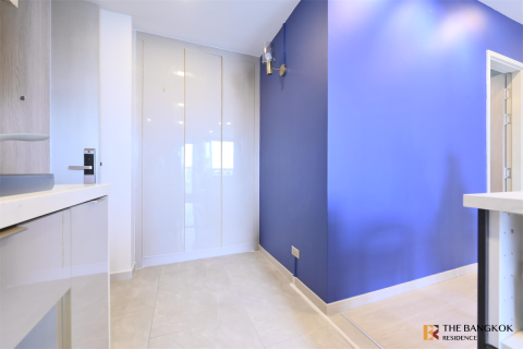 Condo in Bangkok, Thailand, 2 bedrooms  № 186127