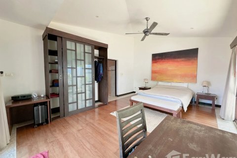 Villa in Kathu, Thailand 4 bedrooms № 140003 - photo 20