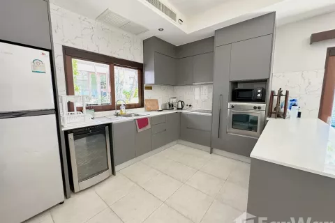 Villa in Kathu, Thailand 4 bedrooms № 140003 - photo 3