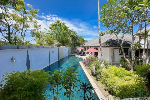 Villa in Kathu, Thailand 4 bedrooms № 140003 - photo 5