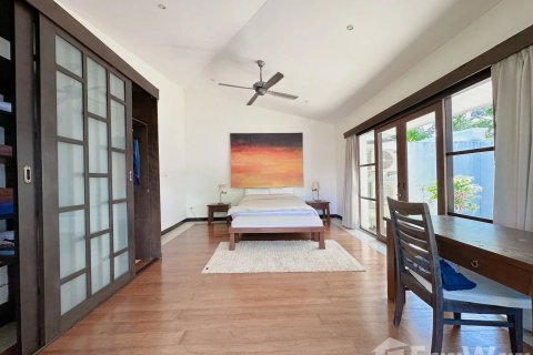 Villa in Kathu, Thailand 4 bedrooms № 140003 - photo 12