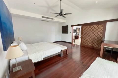 Villa in Kathu, Thailand 4 bedrooms № 140003 - photo 21
