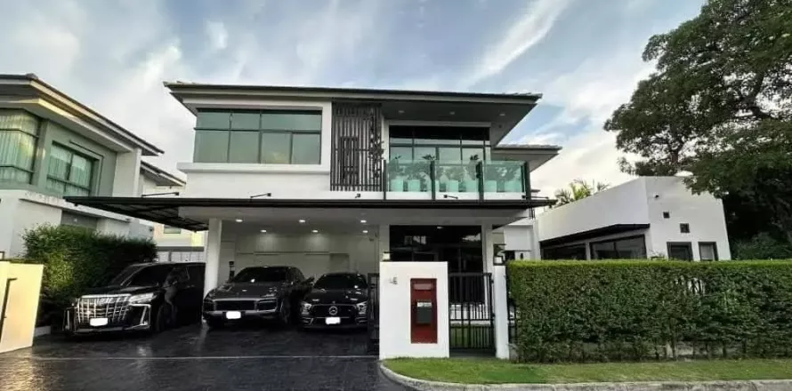 Дом в Бангкапи, Бангкок, Таиланд с 3 спальнями № 140005