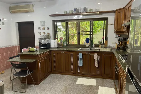 Вилла в Паттайе, Таиланд с 4 спальнями  № 140006 - фото 13