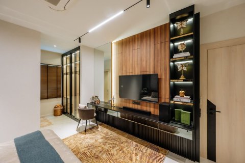 Villa in Pattaya, Thailand 6 bedrooms № 172215 - photo 7