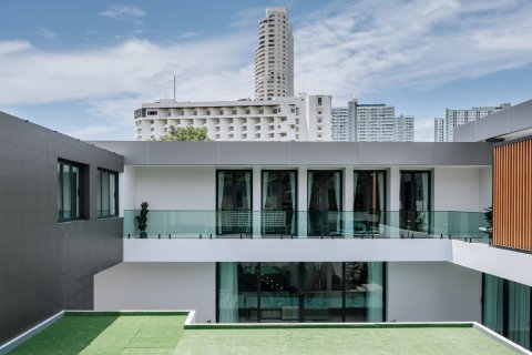 Villa in Pattaya, Thailand 6 bedrooms № 172215 - photo 25