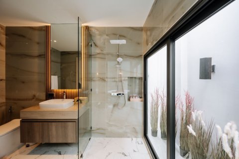 Villa in Pattaya, Thailand 6 bedrooms № 172215 - photo 11